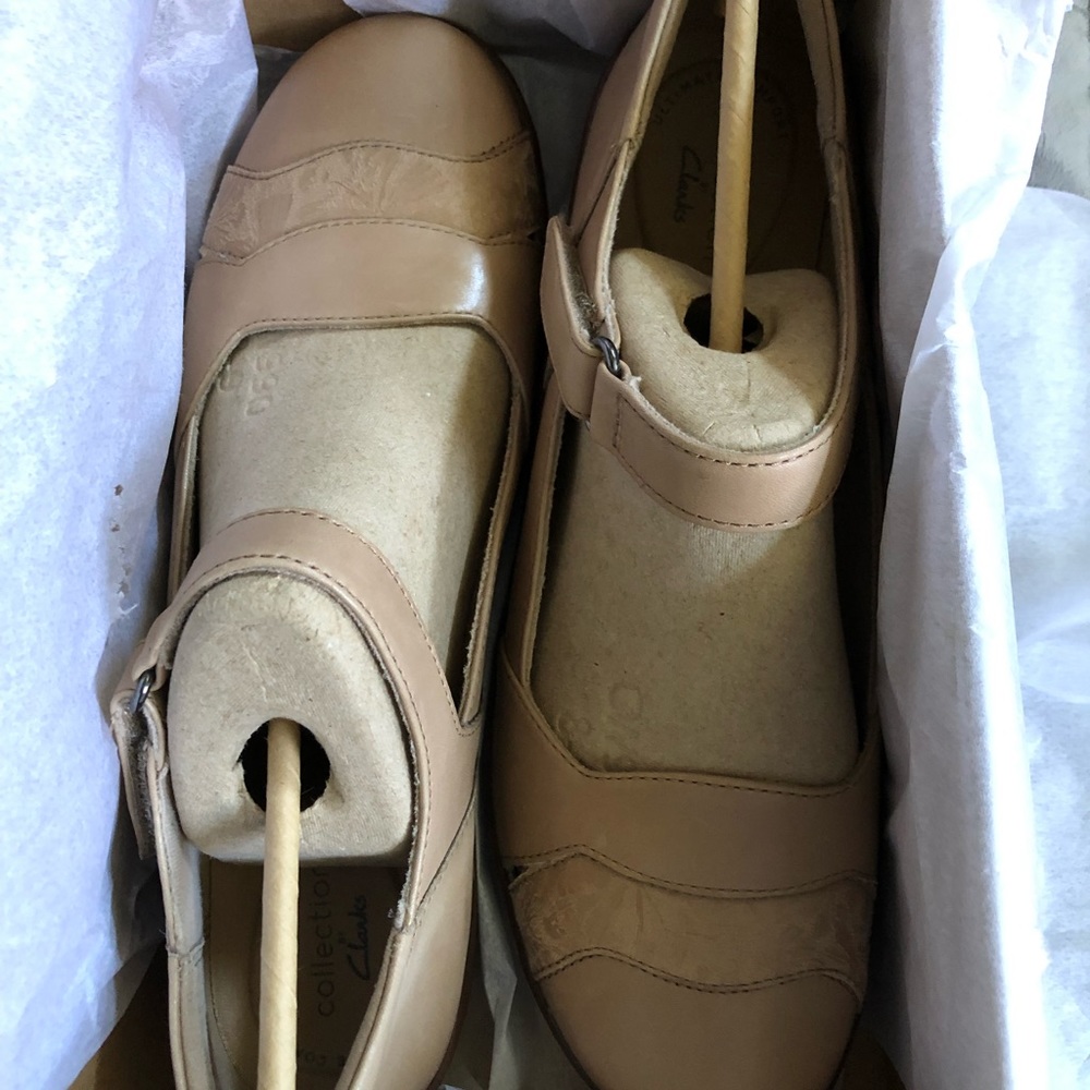 Clarks Cara Abby Mary Jane Flats size 9N NIB
